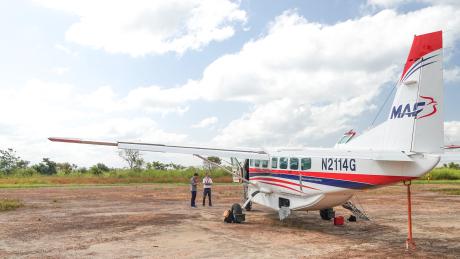 MAF plane at kissidougou