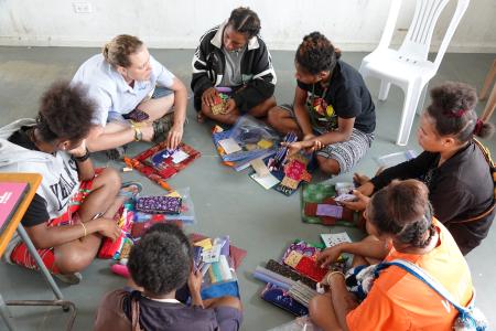 Period workshop Telefomin Highschool with grade 12 girls