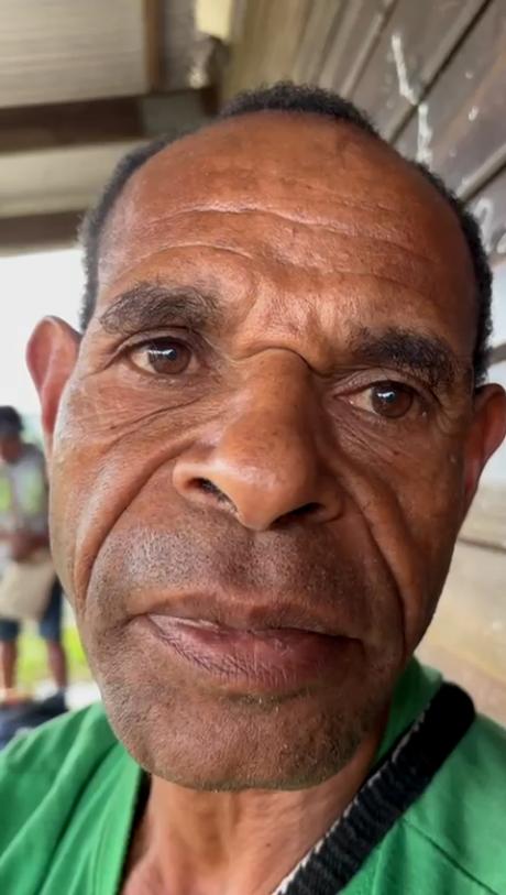 Jim Tulim, one of the teacher participants who came all the way from Imalbil Elementary School near Busilmin, Yapsie LLG. 