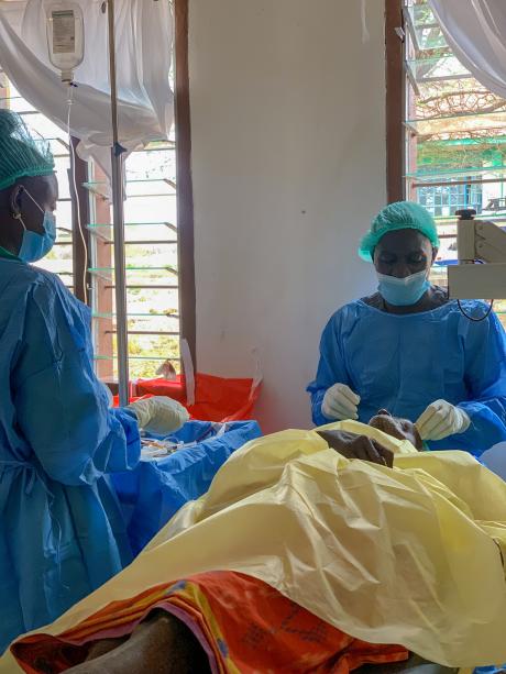 Cataract surgeon perform eye surgery on patients