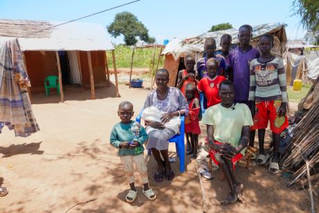 Tut Thuok and his family
