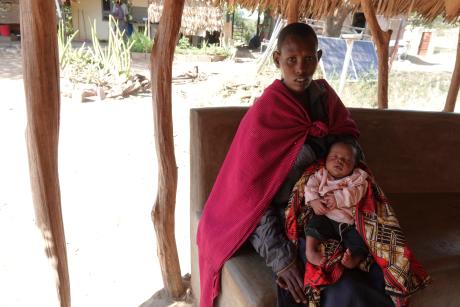 Juliana Natengai with her baby Lemomo Natengai, born with clubfoot
