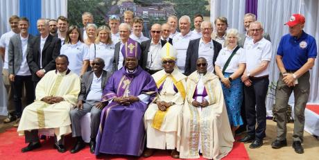 Staff and partners of Haydom Lutheran Hospital having a group photo